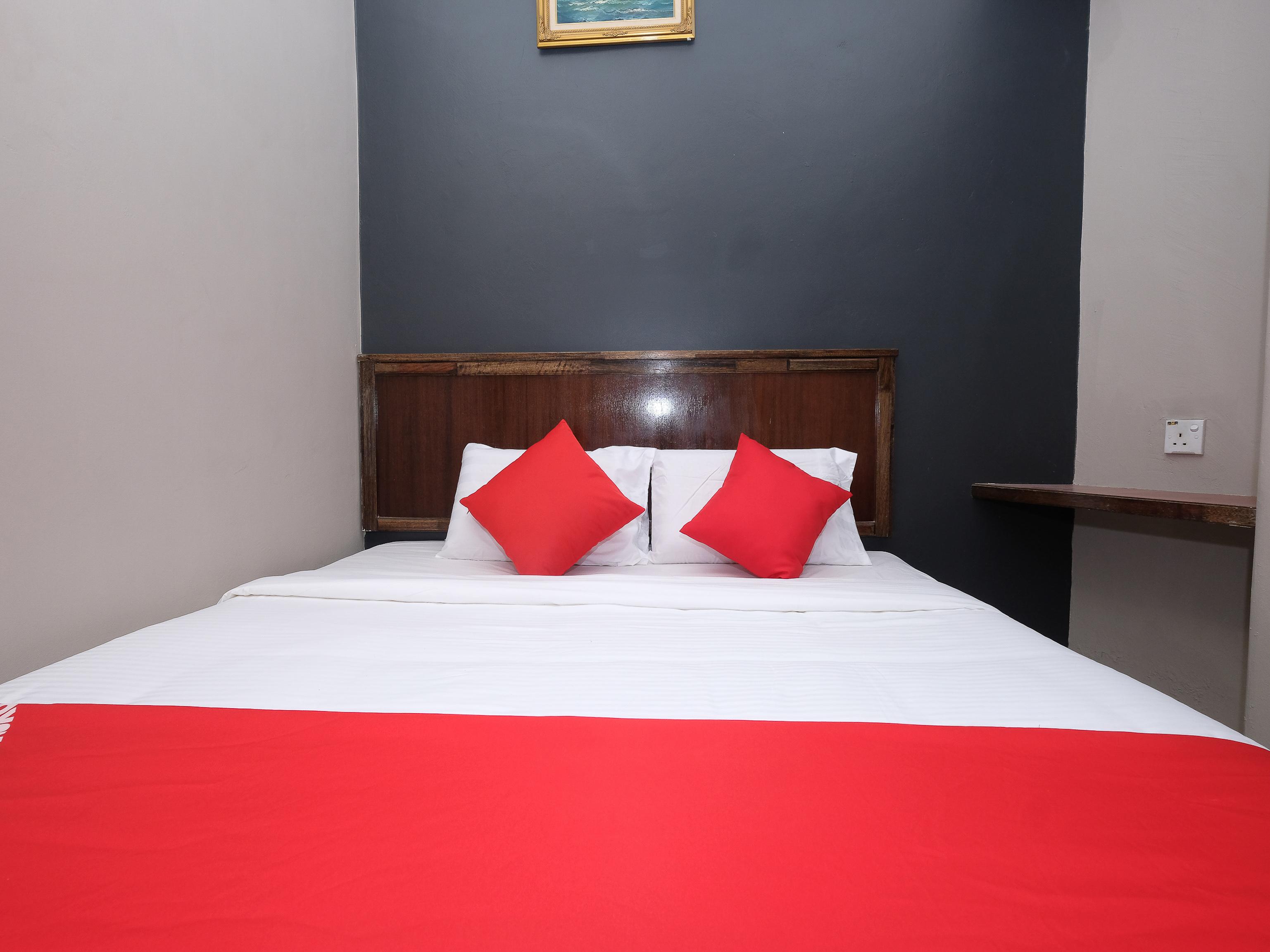Oyo 1190 Nice Stay Hotel Рауб Экстерьер фото