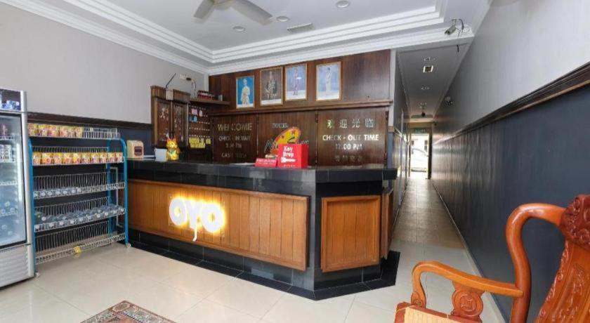 Oyo 1190 Nice Stay Hotel Рауб Экстерьер фото